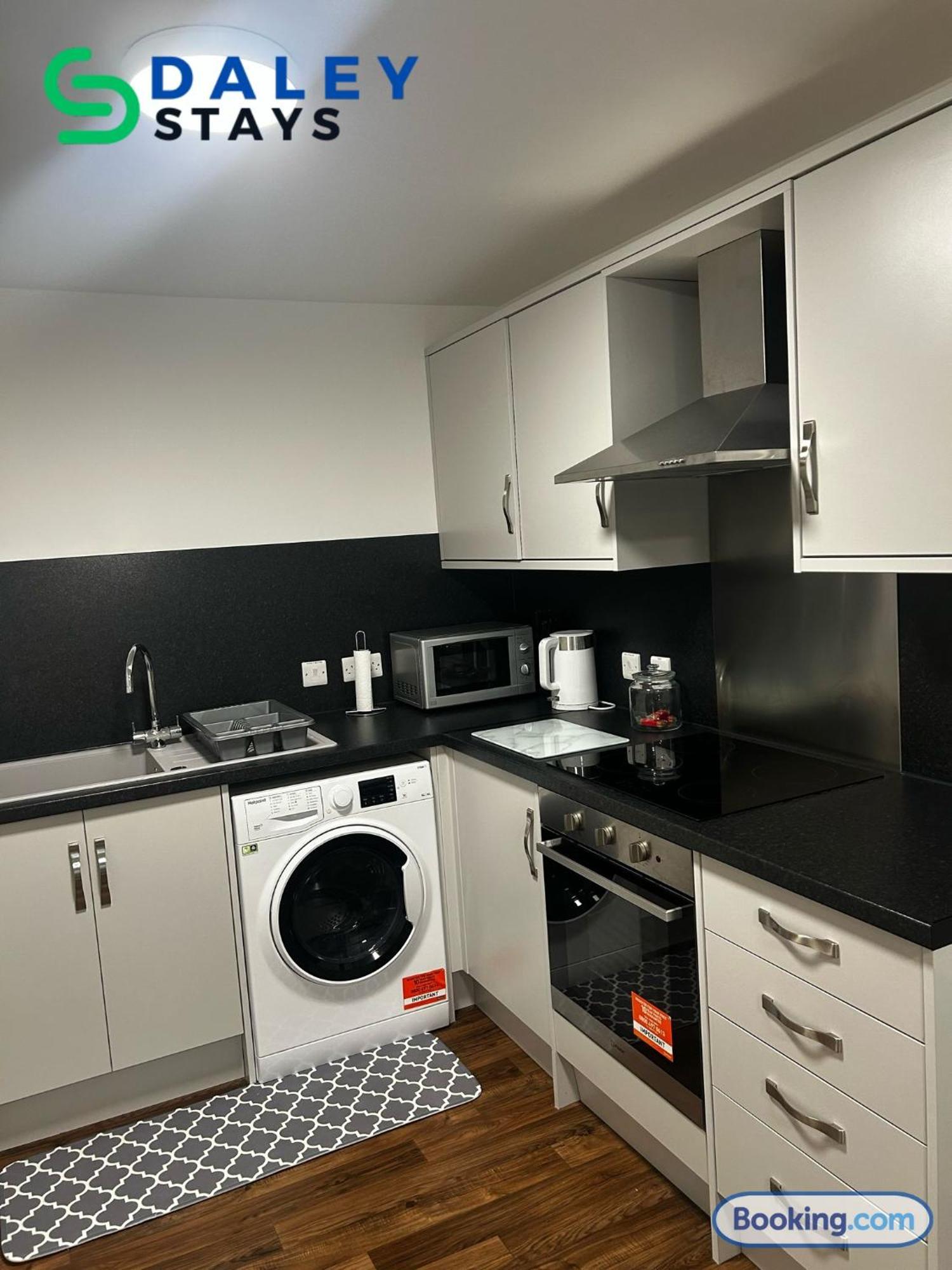 Failsworth Luxury Apartment With Free Parking By Daley Stays Манчестер Экстерьер фото